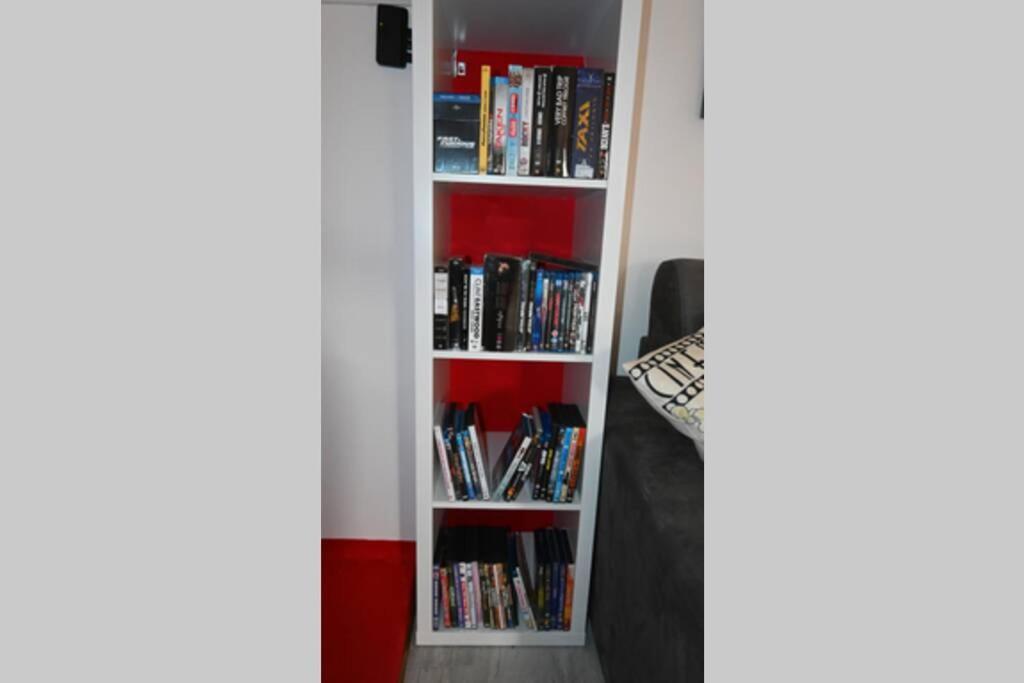 Cinema Appartement 10Mn Aeroport Roissy Cdg Villeneuve-sous-Dammartin Luaran gambar